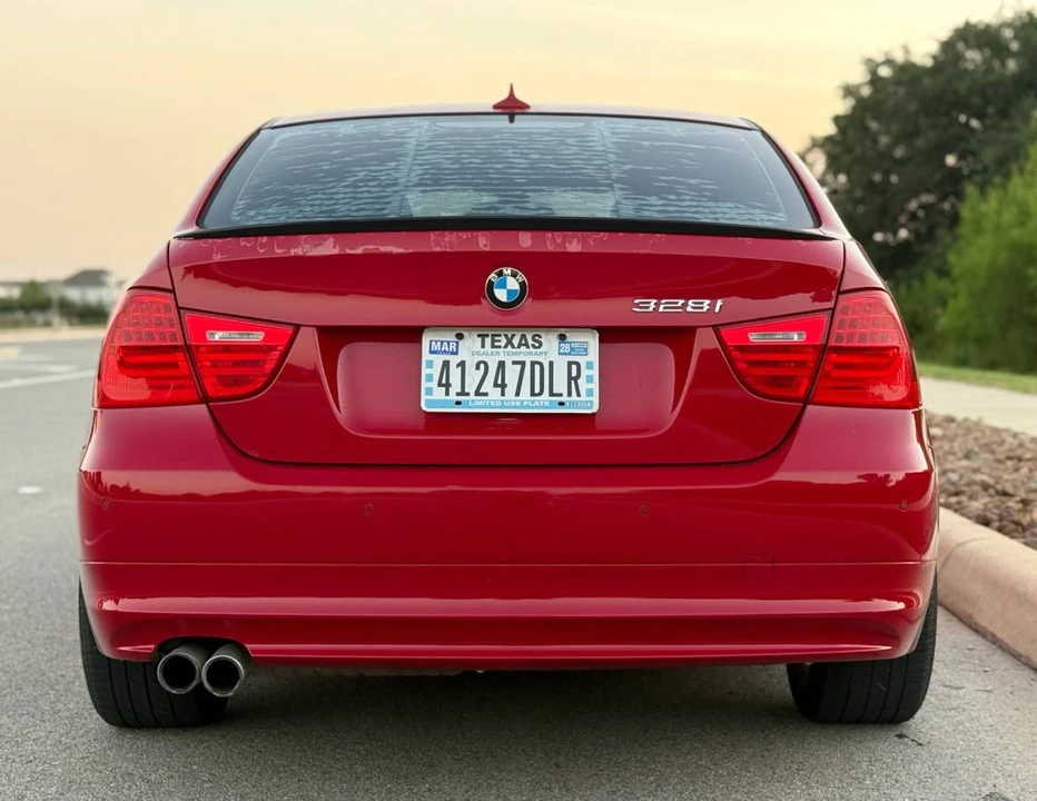 2011 BMW E90 3 Series Sedan - Image 11 of 19