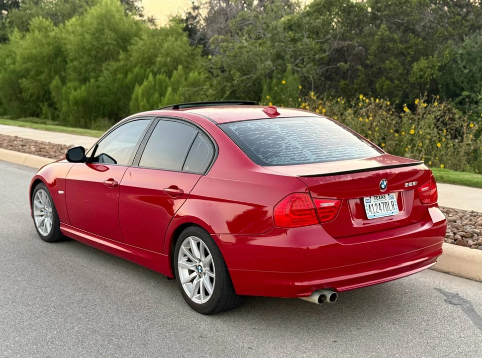 2011 BMW E90 3 Series Sedan - Image 9 of 19