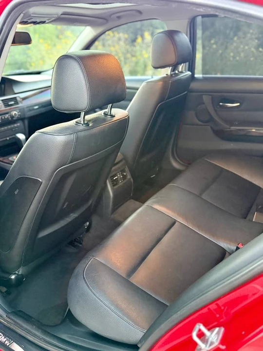 2011 BMW E90 3 Series Sedan - Image 17 of 19