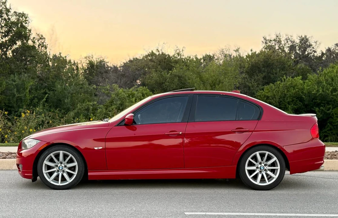 2011 BMW E90 3 Series Sedan - Image 6 of 19