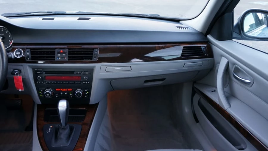 2011 BMW E90 3 Series Sedan - Image 6 of 12