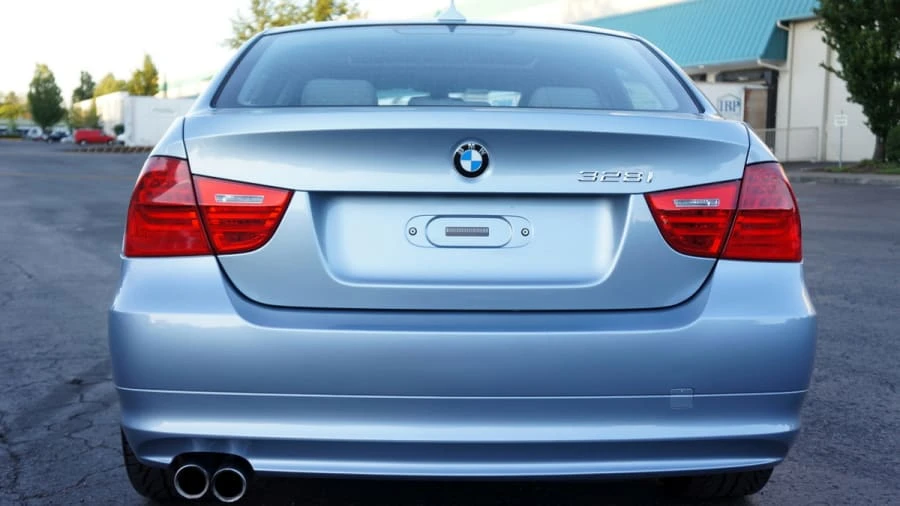 2011 BMW E90 3 Series Sedan - Image 8 of 12