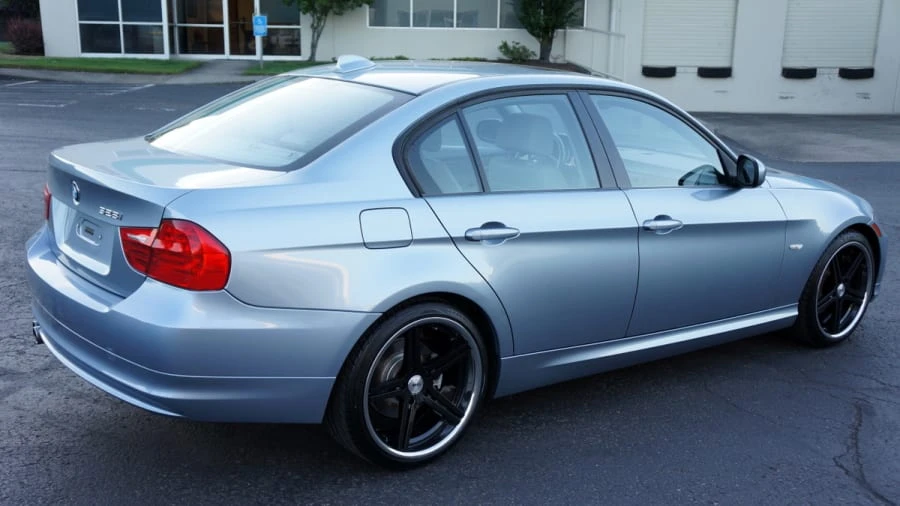 2011 BMW E90 3 Series Sedan - Image 10 of 12