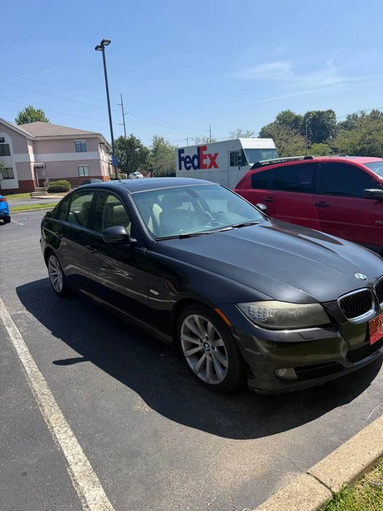 2011 BMW E90 3 Series Sedan - Image 5 of 6