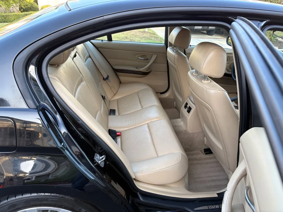 2011 BMW E90 3 Series Sedan - Image 12 of 13