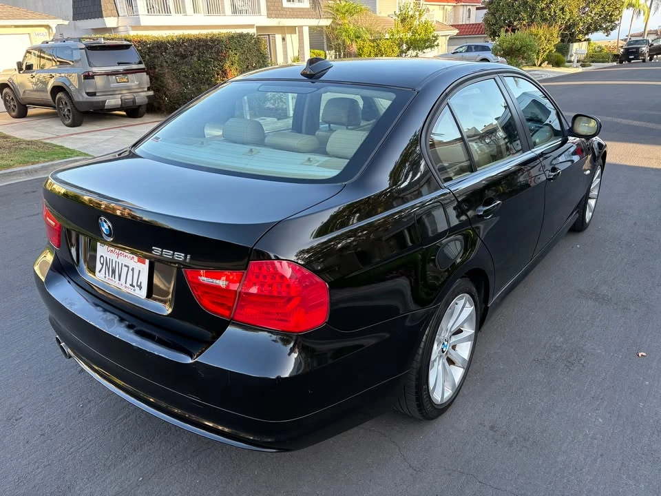 2011 BMW E90 3 Series Sedan - Image 6 of 13