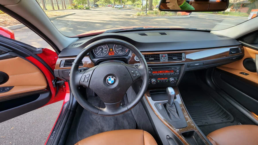 2011 BMW E90 3 Series Sedan - Image 5 of 11