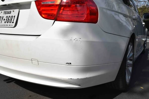 2011 BMW E90 3 Series Sedan - Image 8 of 19