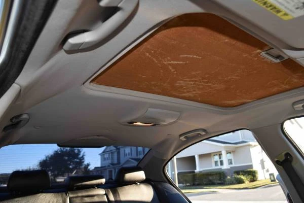 2011 BMW E90 3 Series Sedan - Image 17 of 19