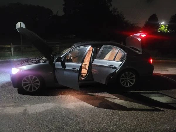2011 BMW E90 3 Series Sedan - Image 5 of 18