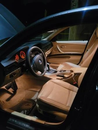 2011 BMW E90 3 Series Sedan - Image 9 of 18