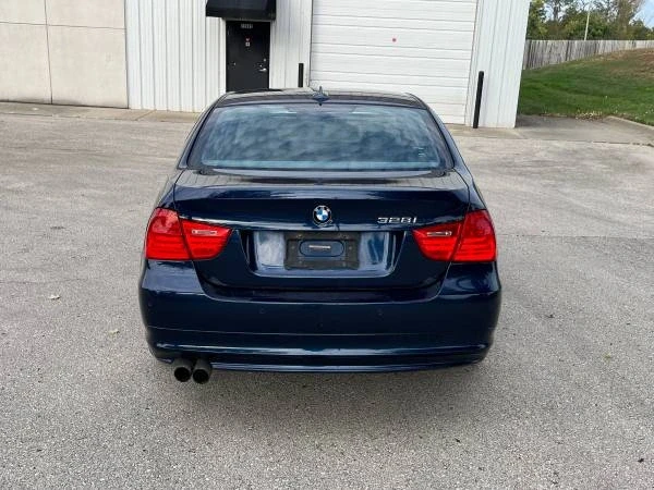 2011 BMW E90 3 Series Sedan - Image 5 of 15
