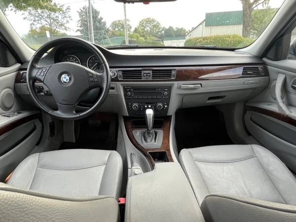 2011 BMW E90 3 Series Sedan - Image 10 of 15