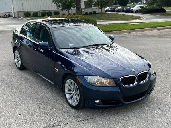 2011 BMW E90 3 Series Sedan - Image 7 of 15