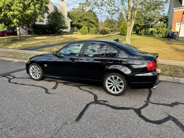 2011 BMW E90 3 Series Sedan - Image 4 of 12