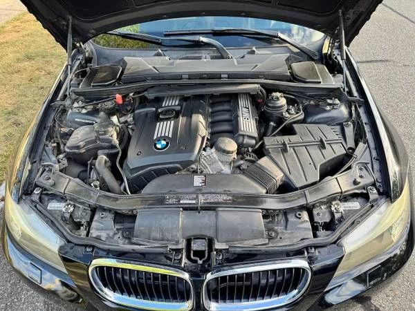 2011 BMW E90 3 Series Sedan - Image 3 of 12