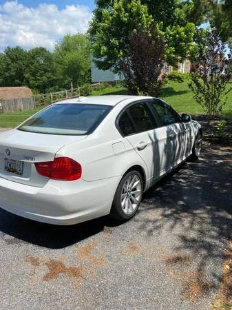 2011 BMW E90 3 Series Sedan - Image 4 of 7