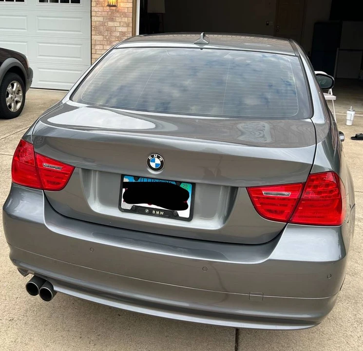 2011 BMW E90 3 Series Sedan - Image 5 of 8