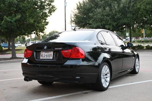 2011 BMW E90 3 Series Sedan - Image 4 of 13
