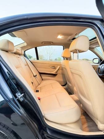 2011 BMW E90 3 Series Sedan - Image 17 of 18
