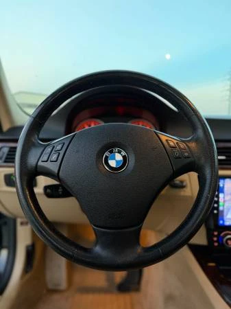 2011 BMW E90 3 Series Sedan - Image 9 of 18