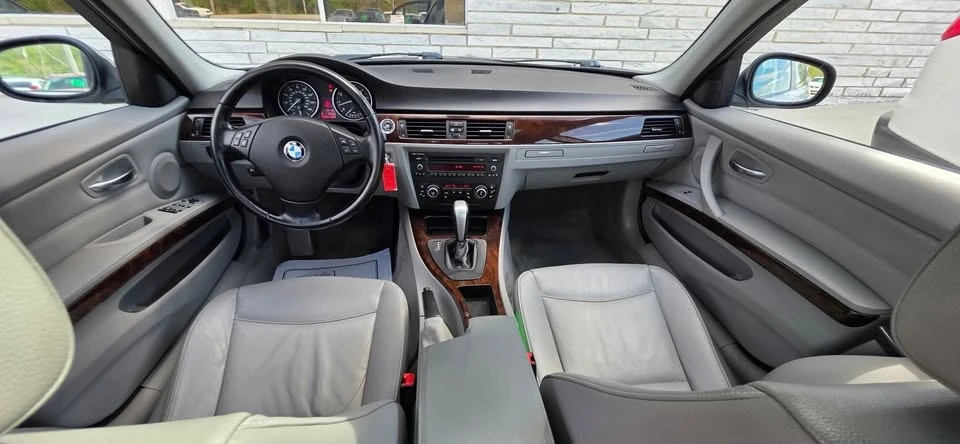 2011 BMW E90 3 Series Sedan - Image 13 of 15
