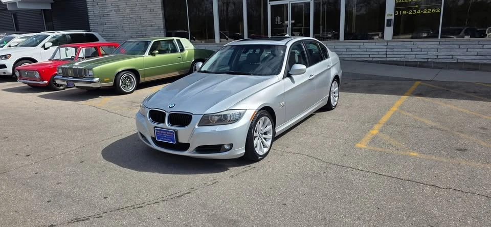 2011 BMW E90 3 Series Sedan - Image 2 of 15