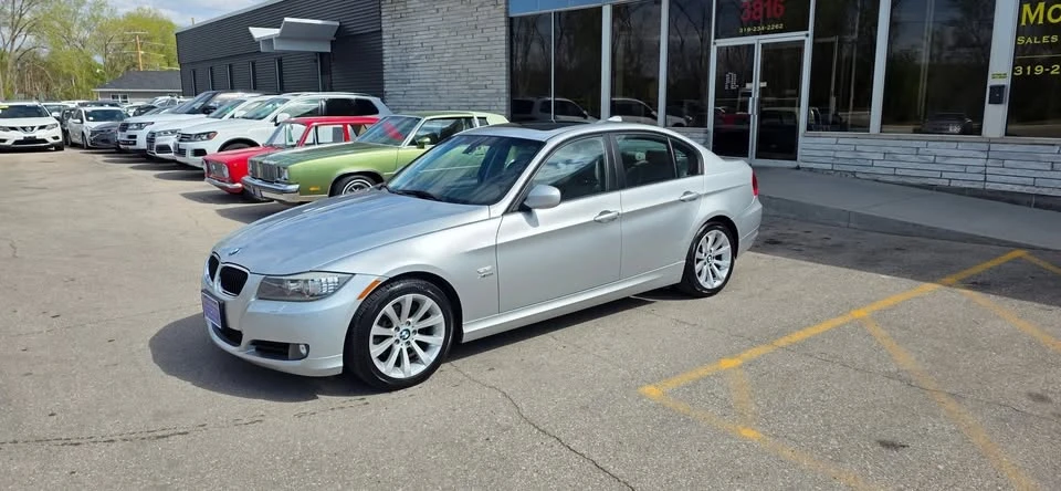 2011 BMW E90 3 Series Sedan - Image 3 of 15