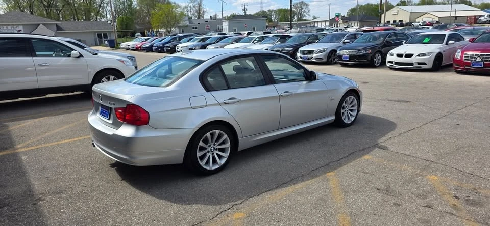 2011 BMW E90 3 Series Sedan - Image 9 of 15