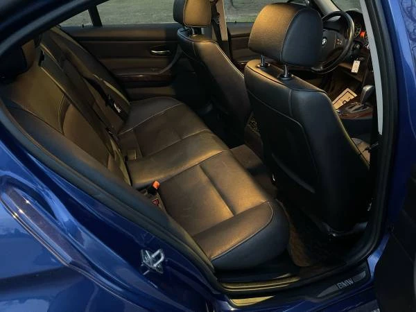 2011 BMW E90 3 Series Sedan - Image 16 of 20