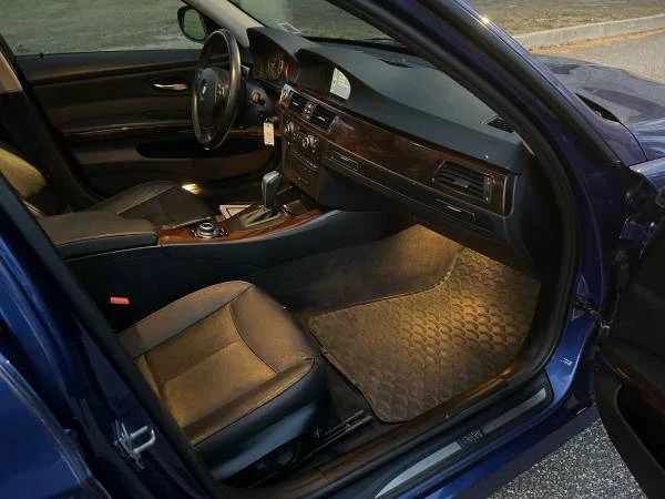 2011 BMW E90 3 Series Sedan - Image 17 of 20