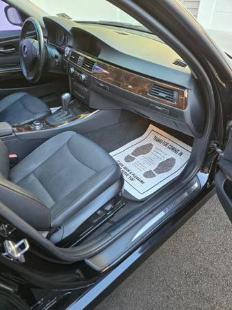 2011 BMW E90 3 Series Sedan - Image 10 of 18