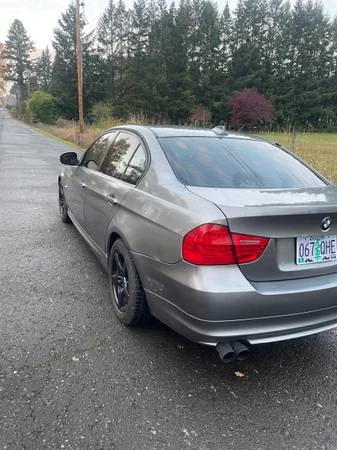 2011 BMW E90 3 Series Sedan - Image 5 of 10