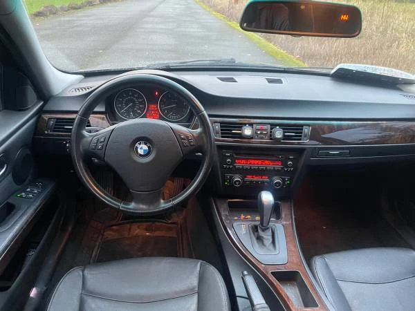 2011 BMW E90 3 Series Sedan - Image 6 of 10