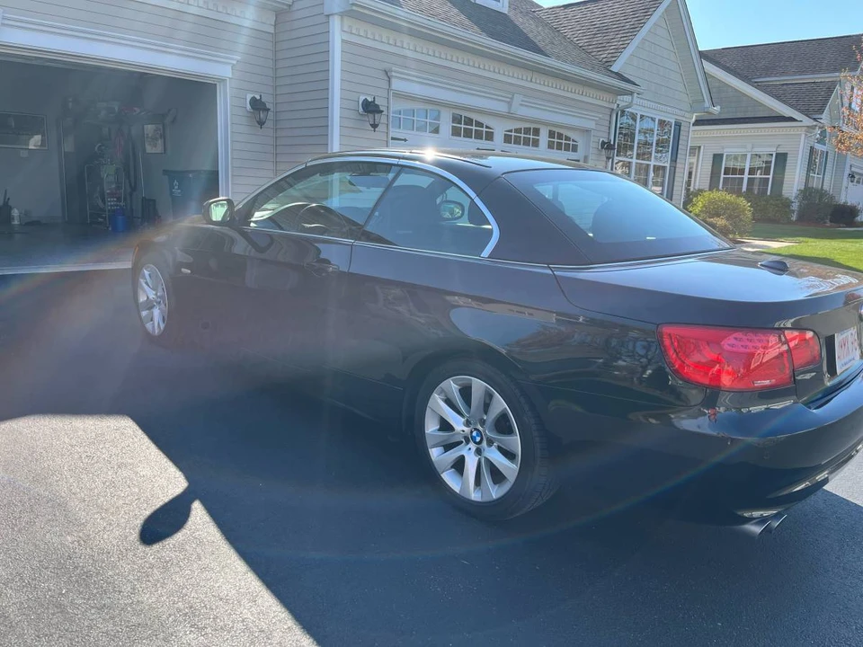 2011 BMW E93 3 Series Convertible - Image 3 of 11