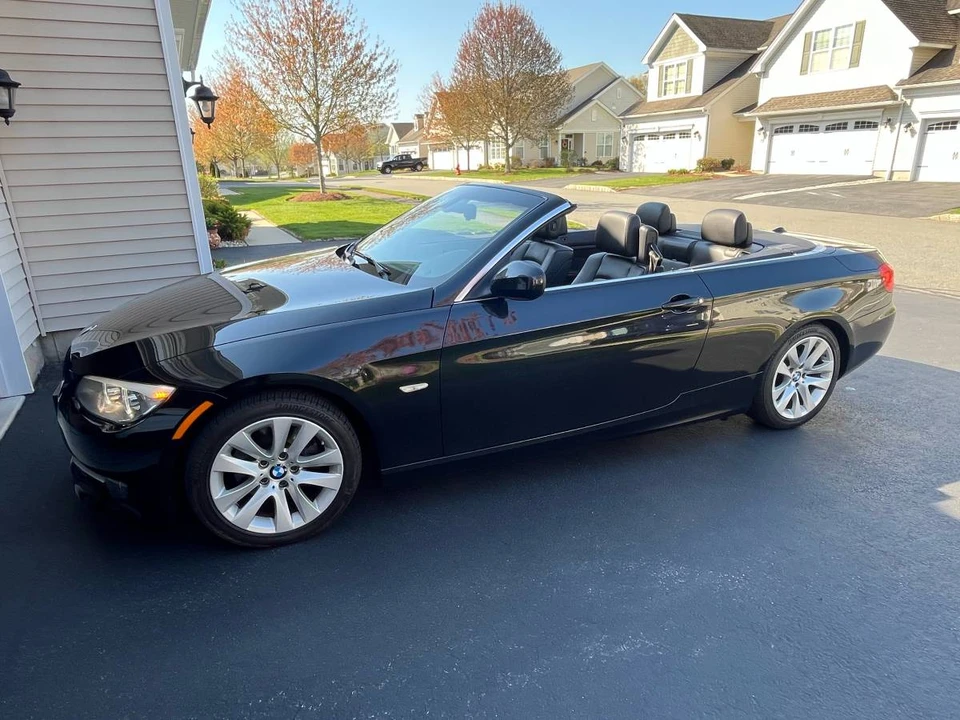 2011 BMW E93 3 Series Convertible - Image 6 of 11