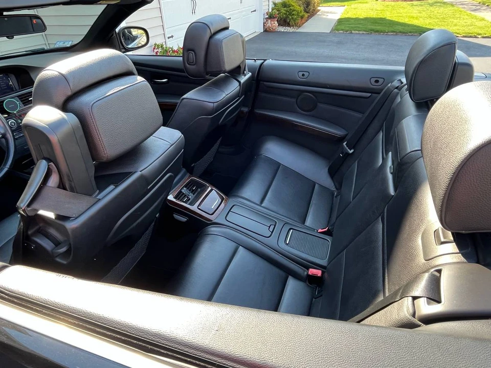 2011 BMW E93 3 Series Convertible - Image 11 of 11