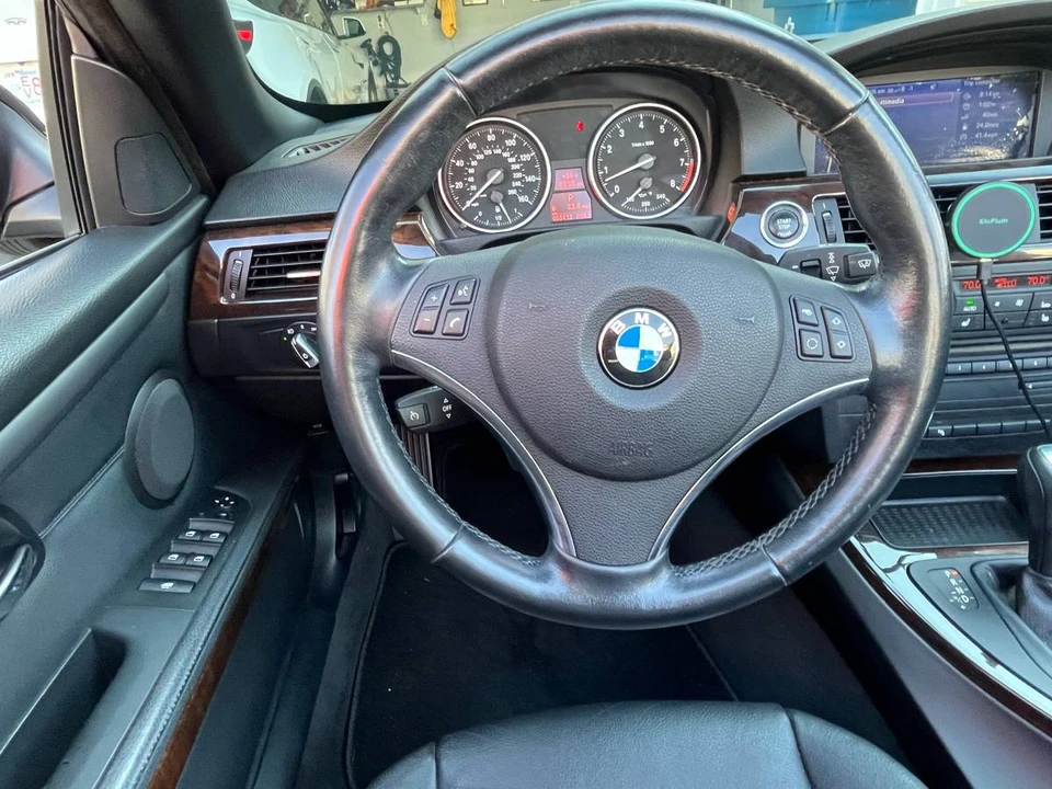 2011 BMW E93 3 Series Convertible - Image 7 of 11