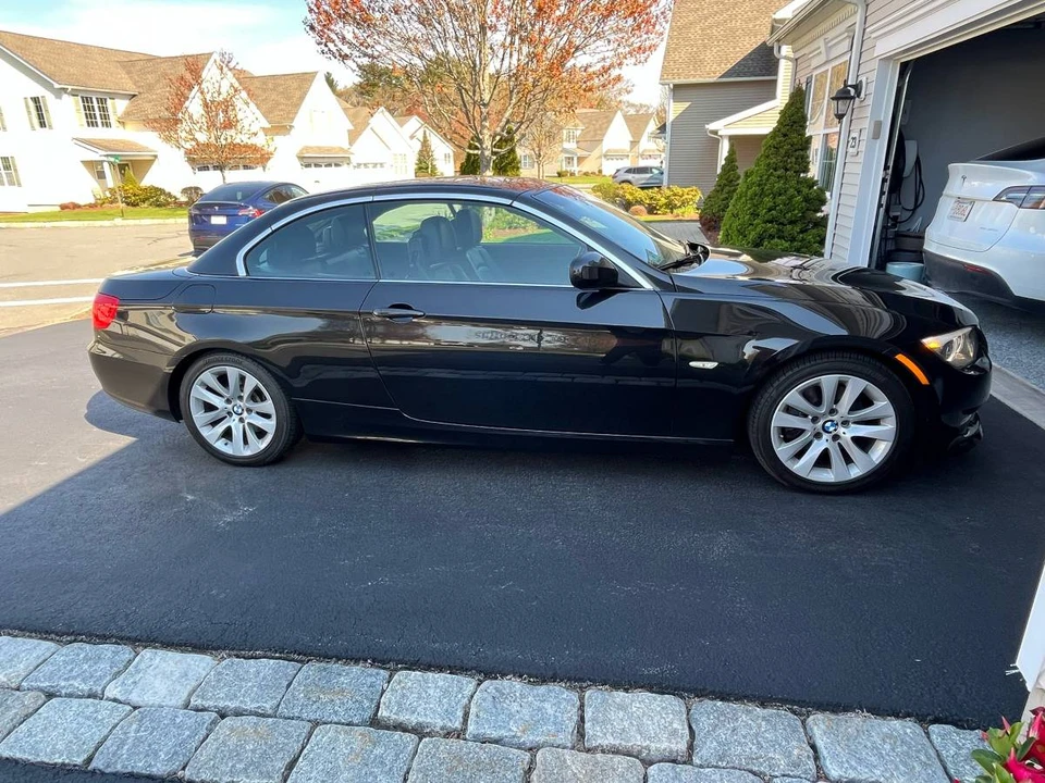 2011 BMW E93 3 Series Convertible - Image 5 of 11