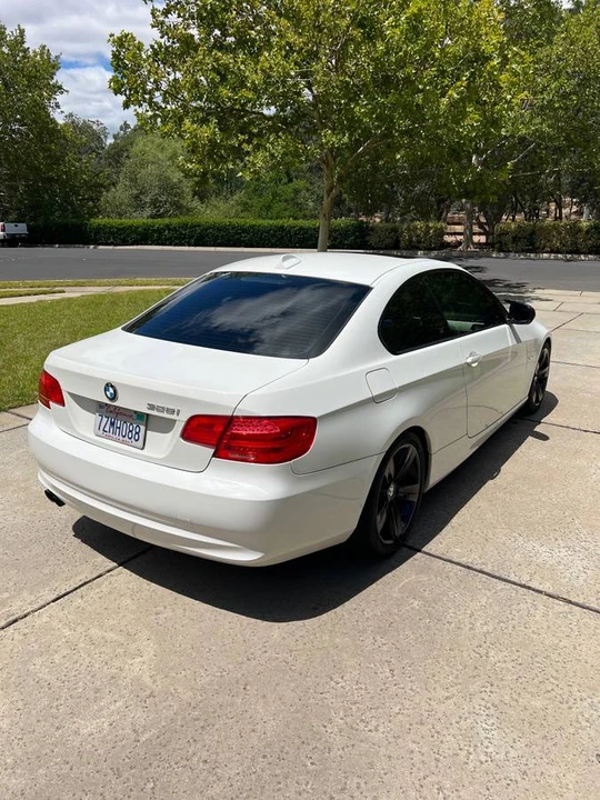 2011 BMW E92 3 Series Coupe - Image 5 of 15