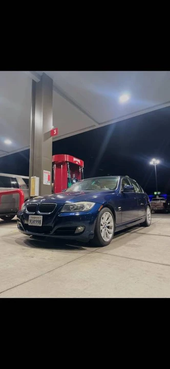 2011 BMW E90 3 Series Sedan - Image 3 of 10