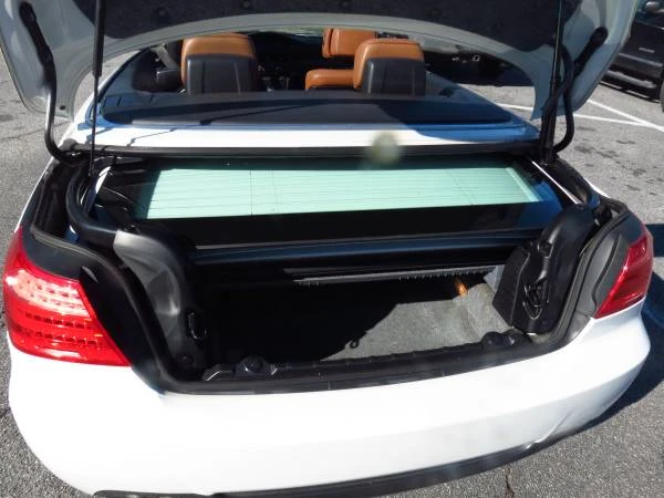 2011 BMW E93 3 Series Convertible - Image 7 of 7