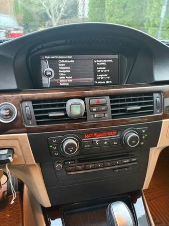 2011 BMW E90 3 Series Sedan - Image 6 of 21