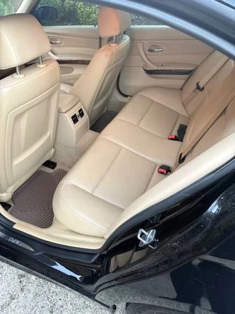 2011 BMW E90 3 Series Sedan - Image 17 of 21