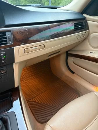 2011 BMW E90 3 Series Sedan - Image 9 of 21