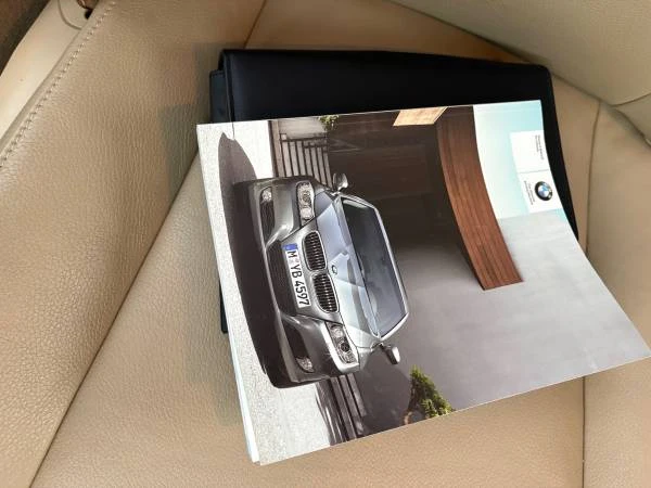 2011 BMW E90 3 Series Sedan - Image 13 of 21