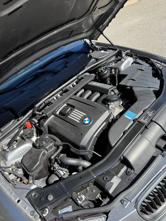 2011 BMW E90 3 Series Sedan - Image 12 of 12