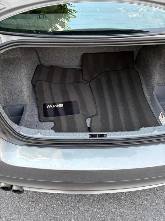 2011 BMW E90 3 Series Sedan - Image 14 of 17