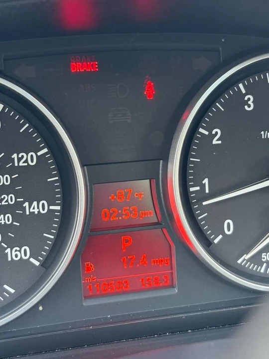 2011 BMW E90 3 Series Sedan - Image 10 of 17