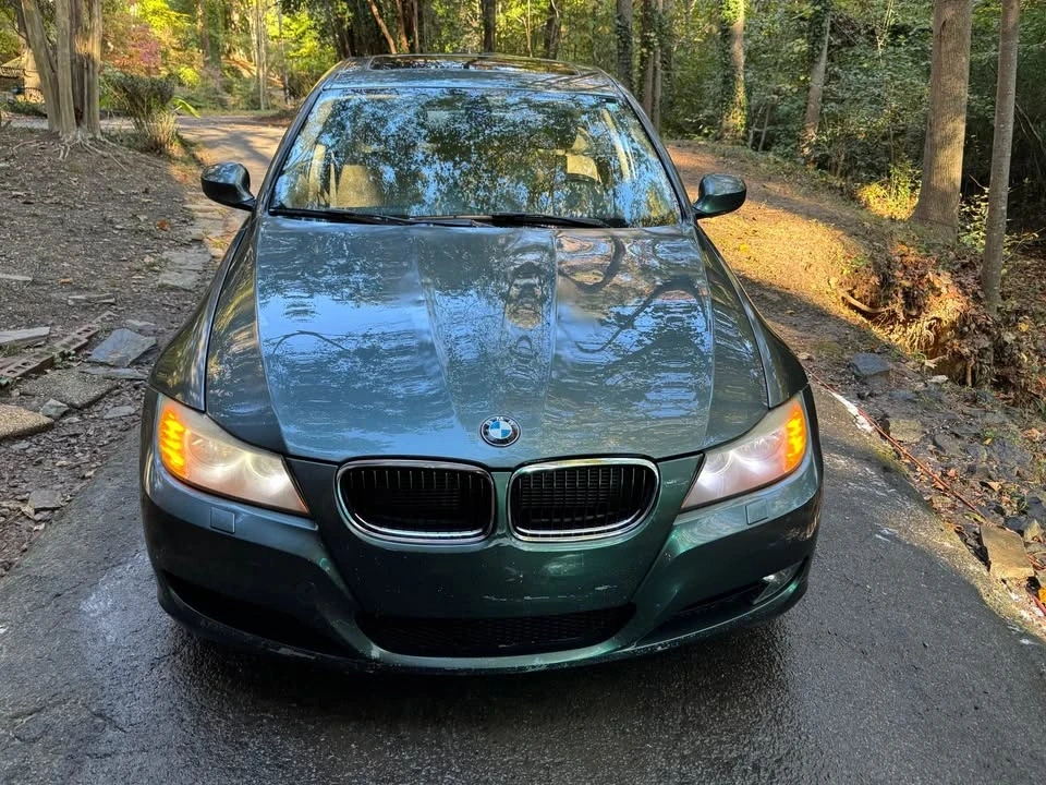 2011 BMW E90 3 Series Sedan - Image 2 of 11